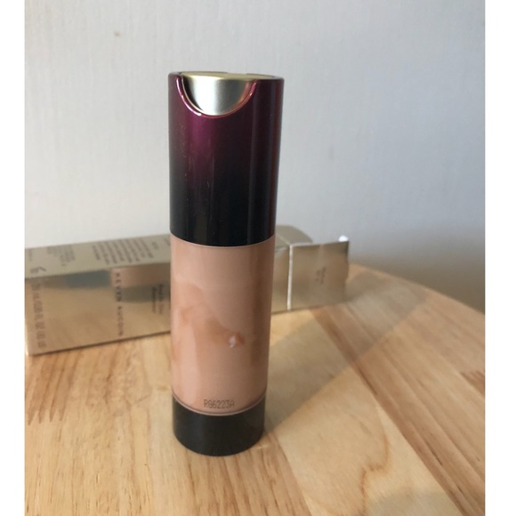 Kevyn Aucoin The Etherealist Foundation Medium EF new in box - Picture 5 of 9